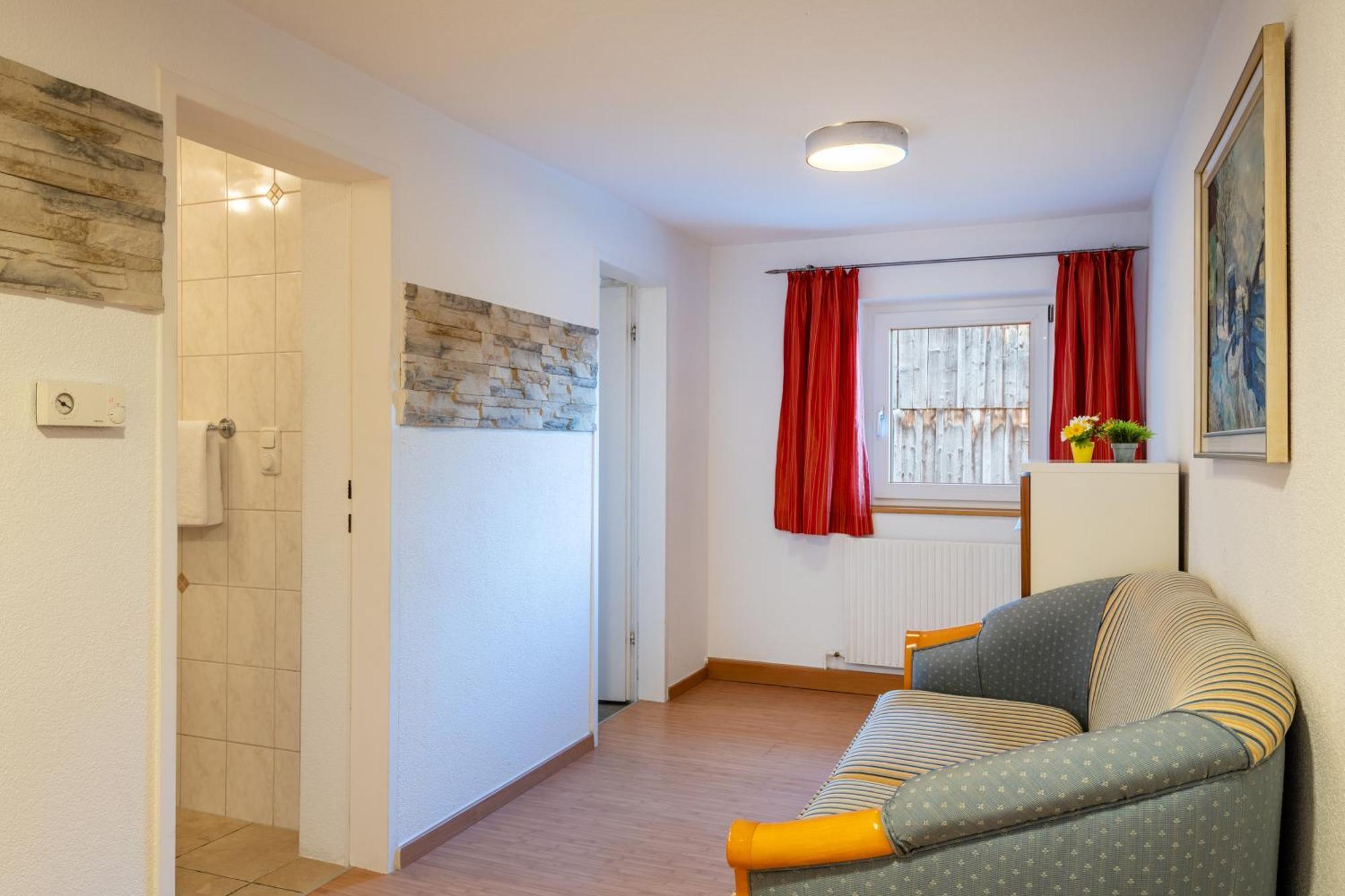 Apartmenthaus Ehrenberg Ehenbichl Экстерьер фото