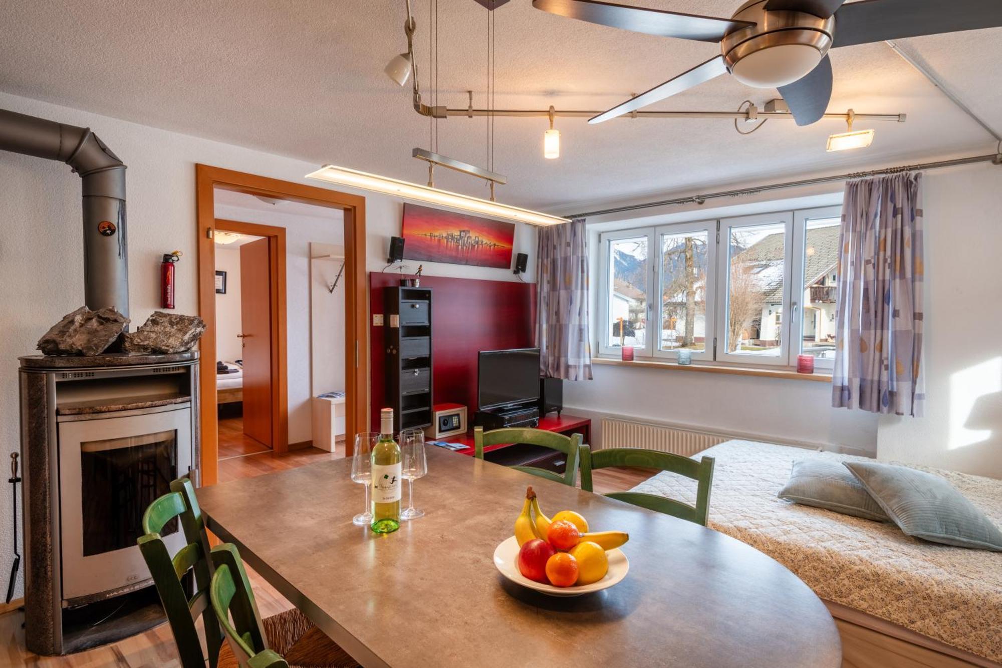Apartmenthaus Ehrenberg Ehenbichl Экстерьер фото